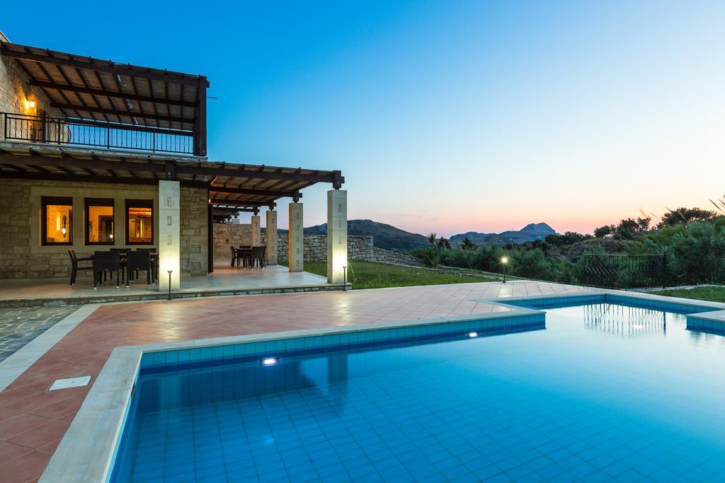 Poseidon Villa, Nestled In The Picturesque South, By Thinkvilla Lefkogeia Exterior photo